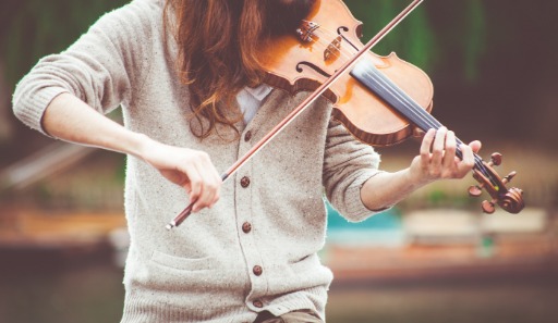 Woman playing the violin